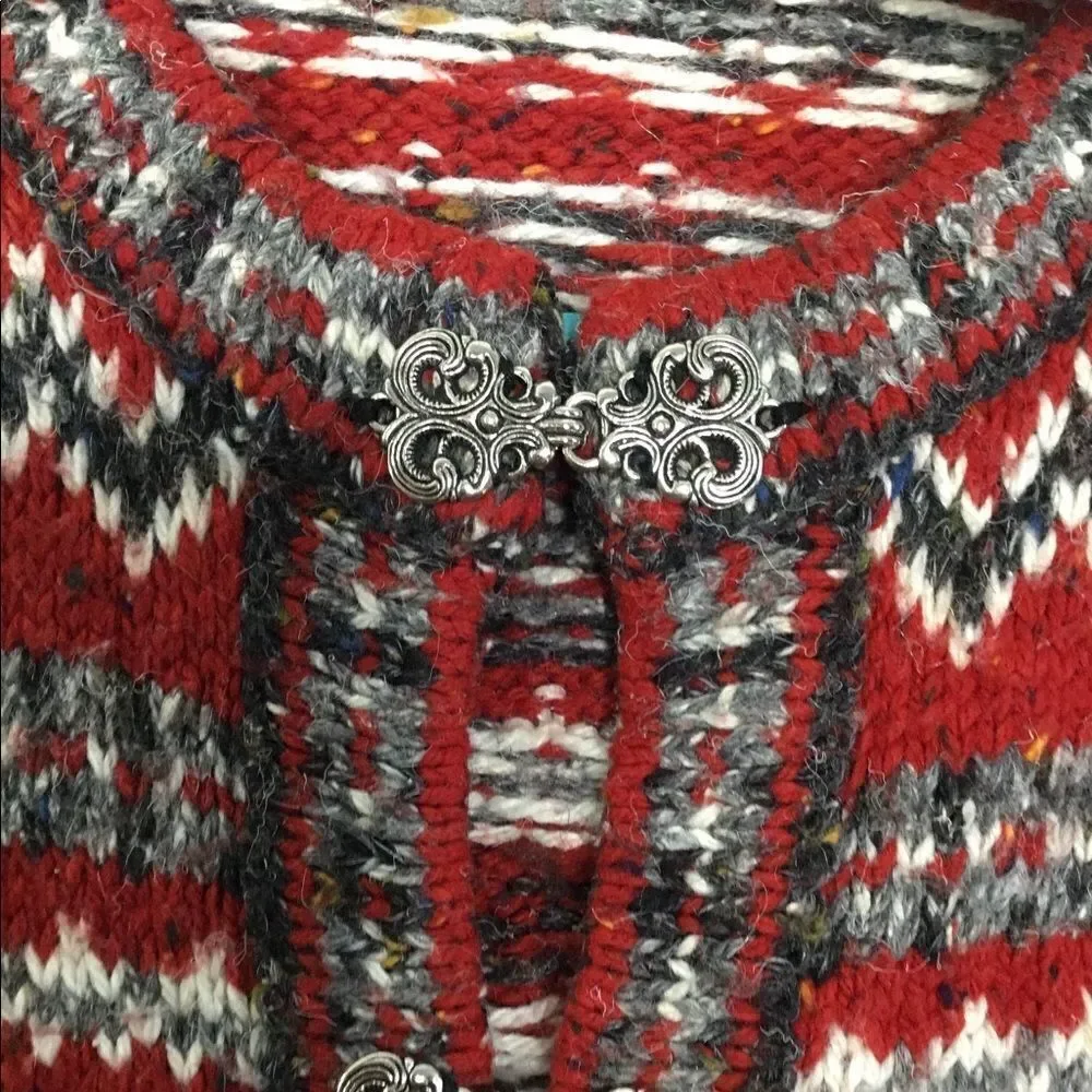 Vintage women Nordic wool cardigan‎